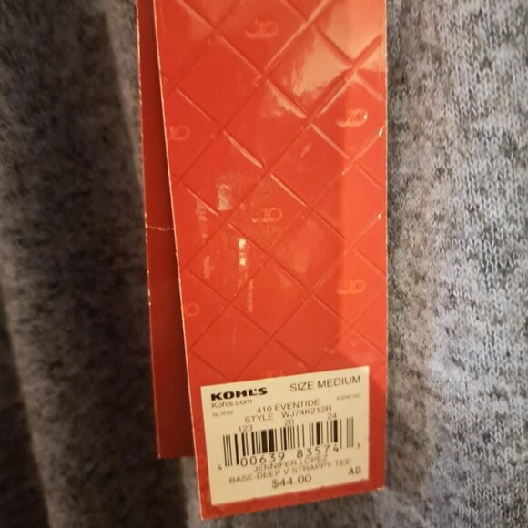 NWT Jennifer Lopez Gray Sweater Size Medium - Picture 3 of 3